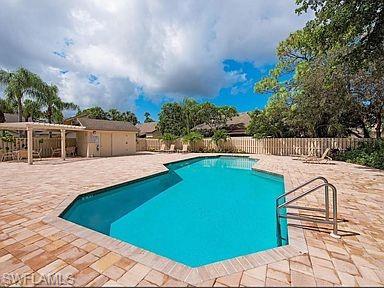810 Meadowland Dr # G