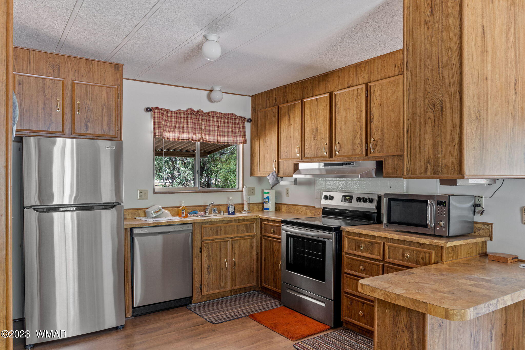 2153 Cottontail Road