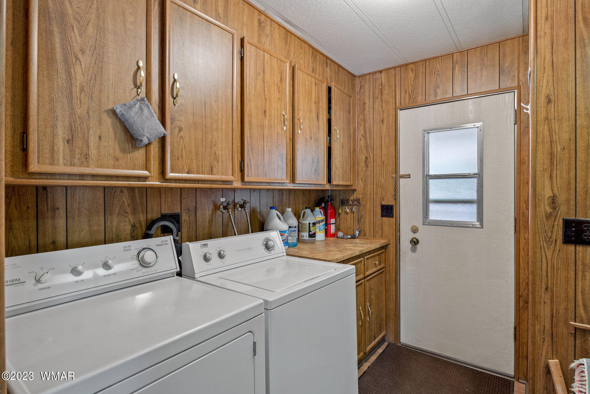 2153 Cottontail Road