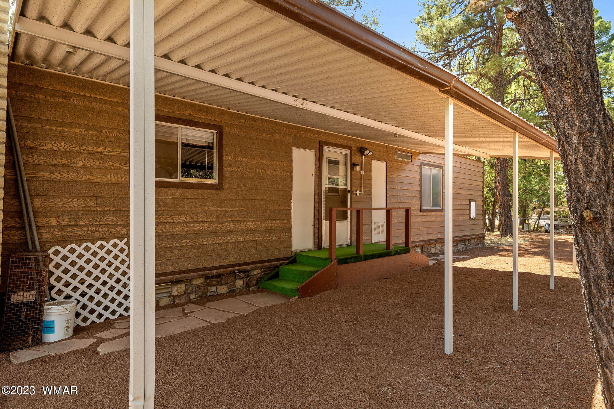 2153 Cottontail Road