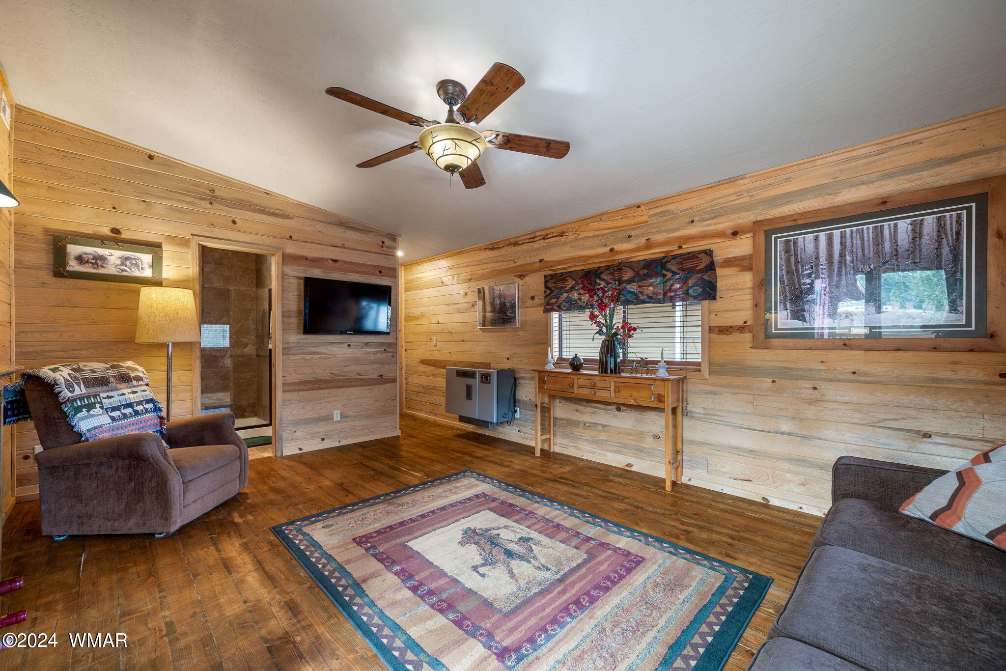 2083 Pinewood Drive