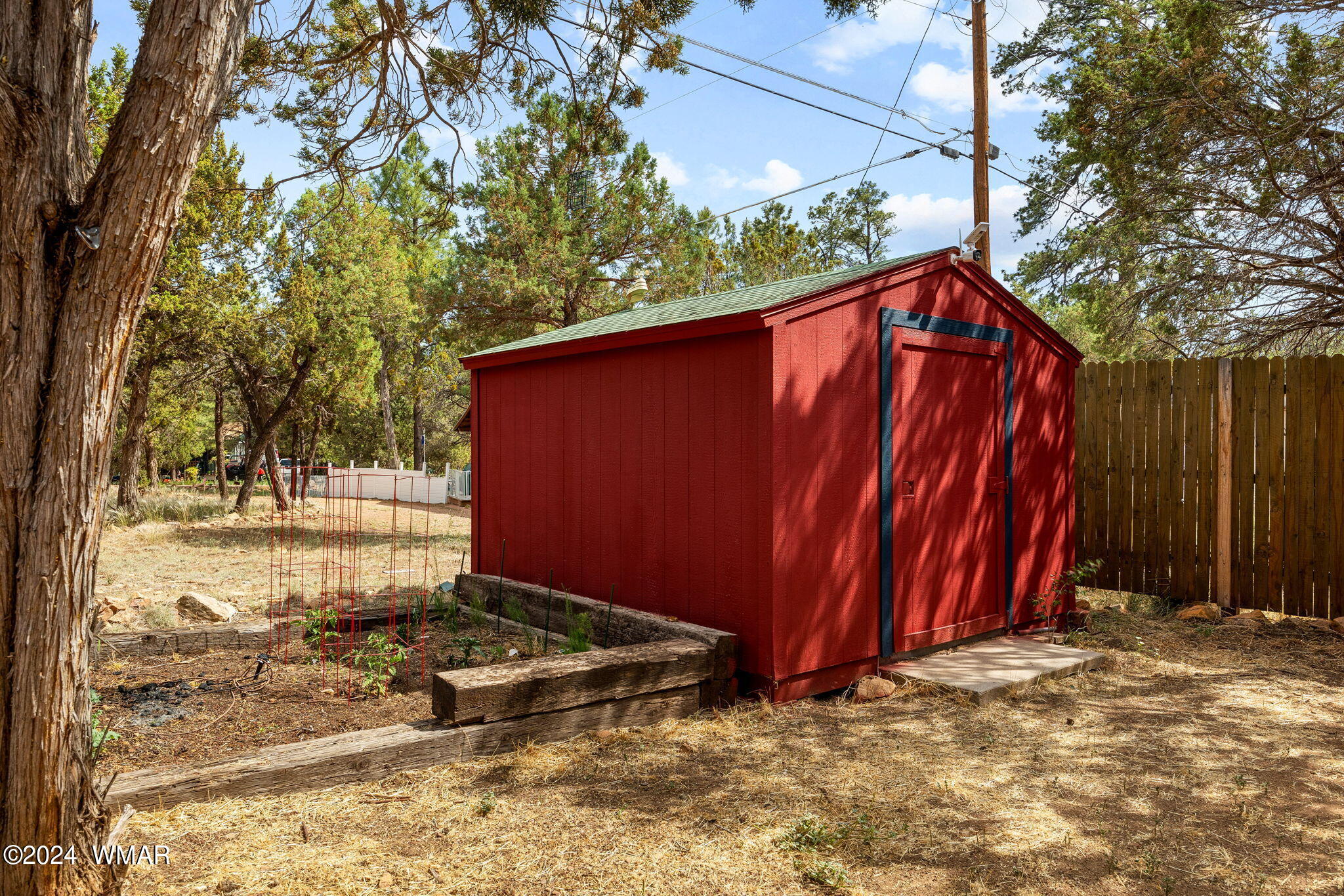 2083 Pinewood Drive