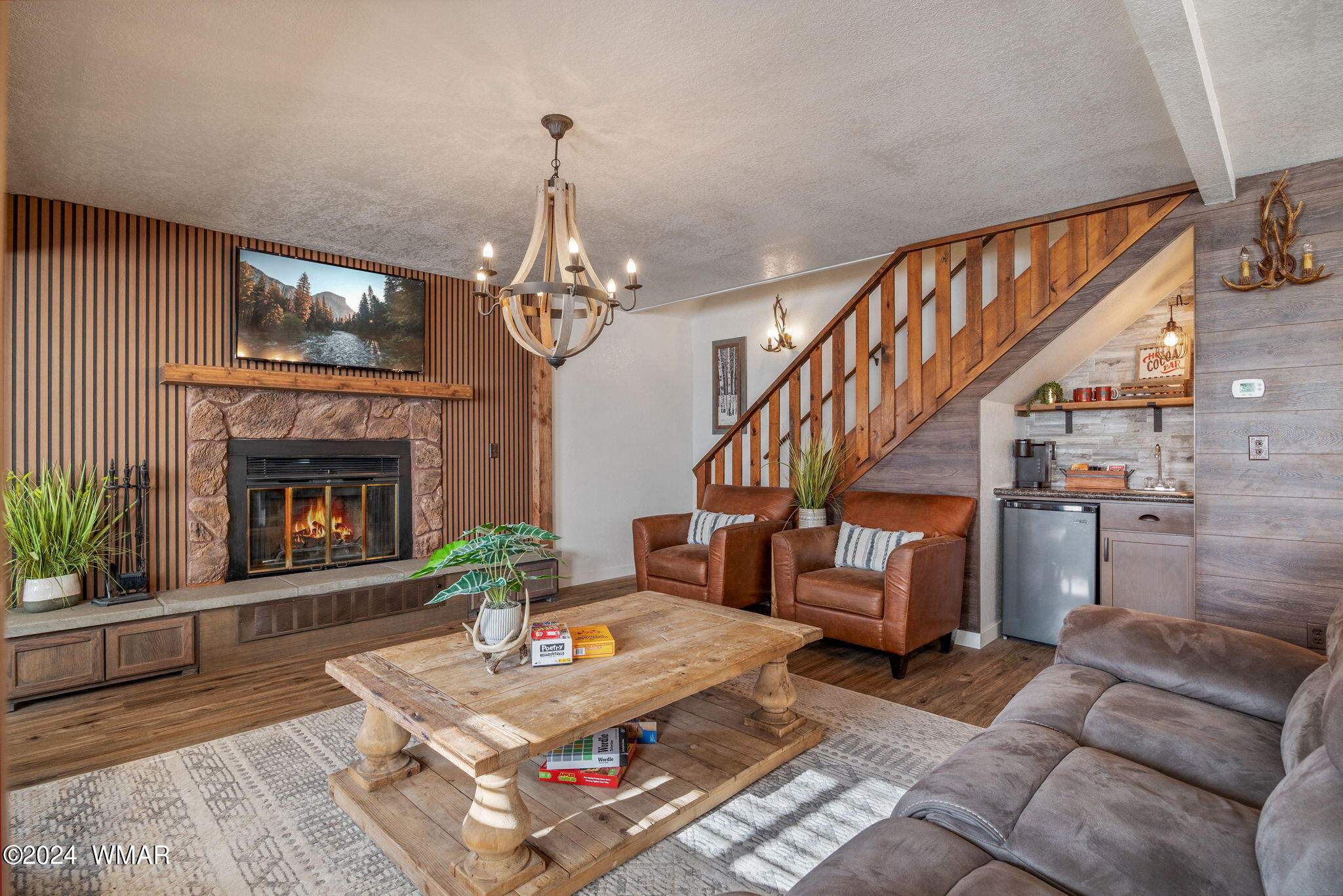 2932 Breezy Pine Drive