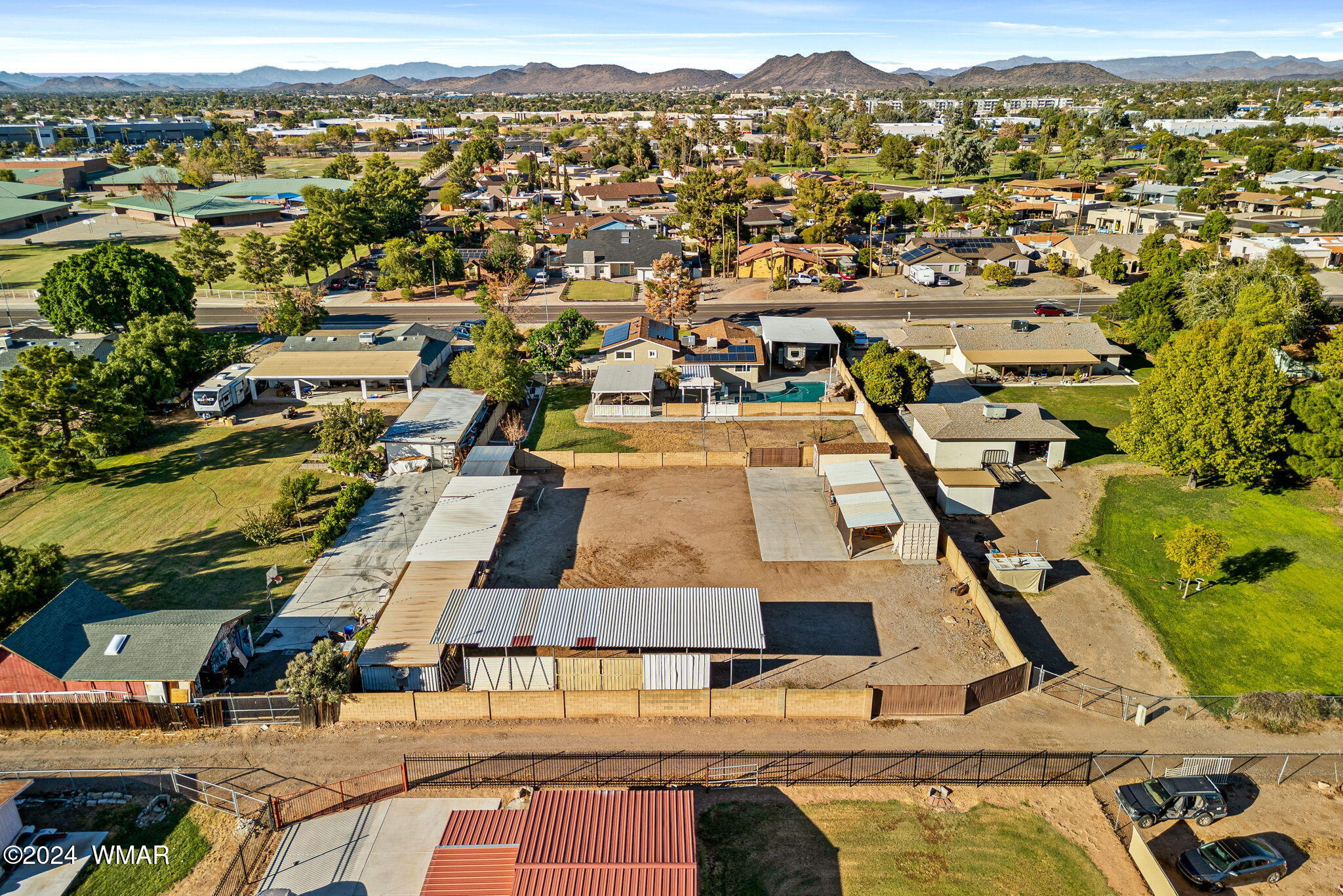 5327 W Paradise Lane