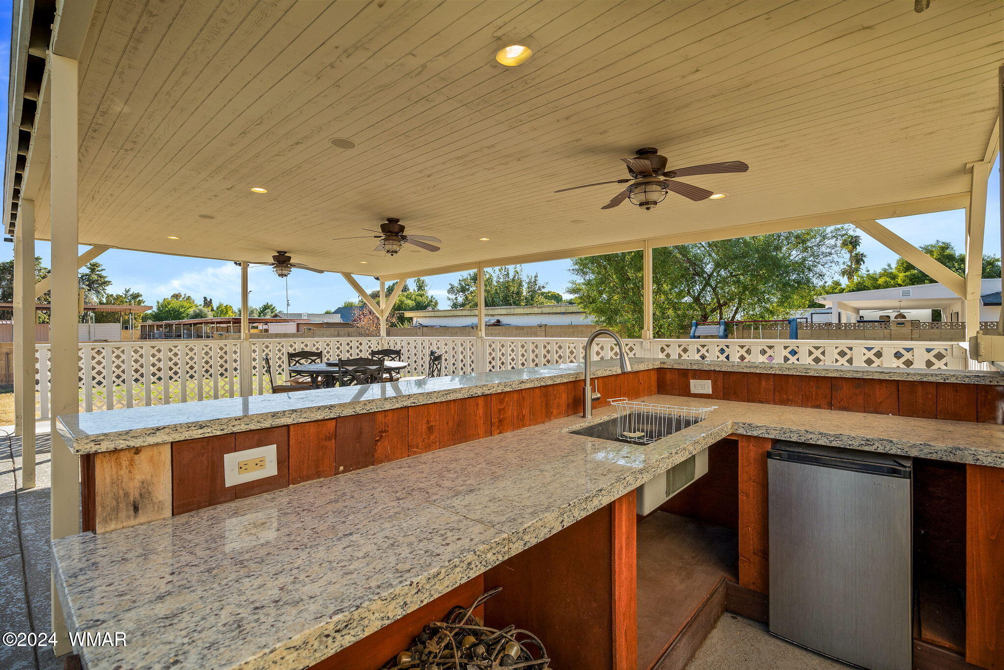 5327 W Paradise Lane