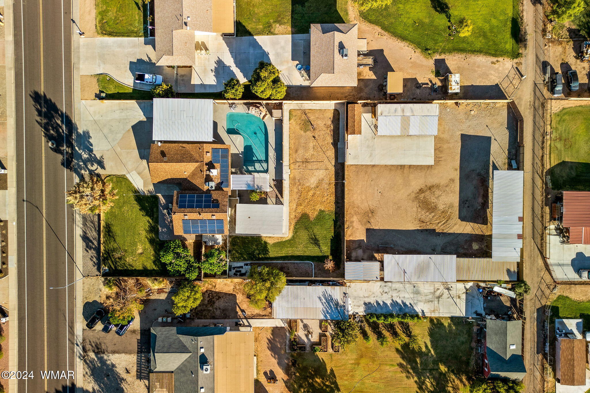 5327 W Paradise Lane