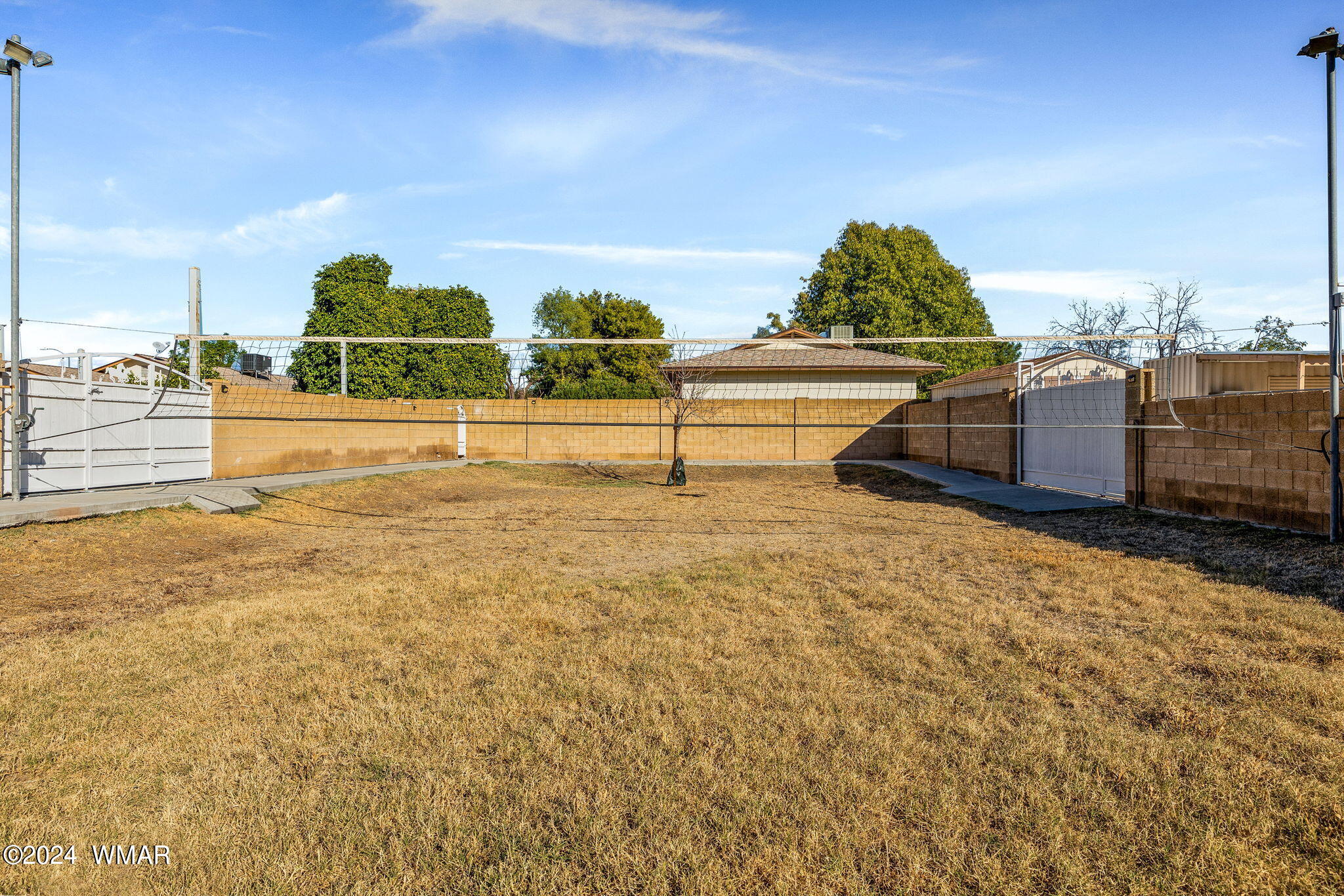 5327 W Paradise Lane