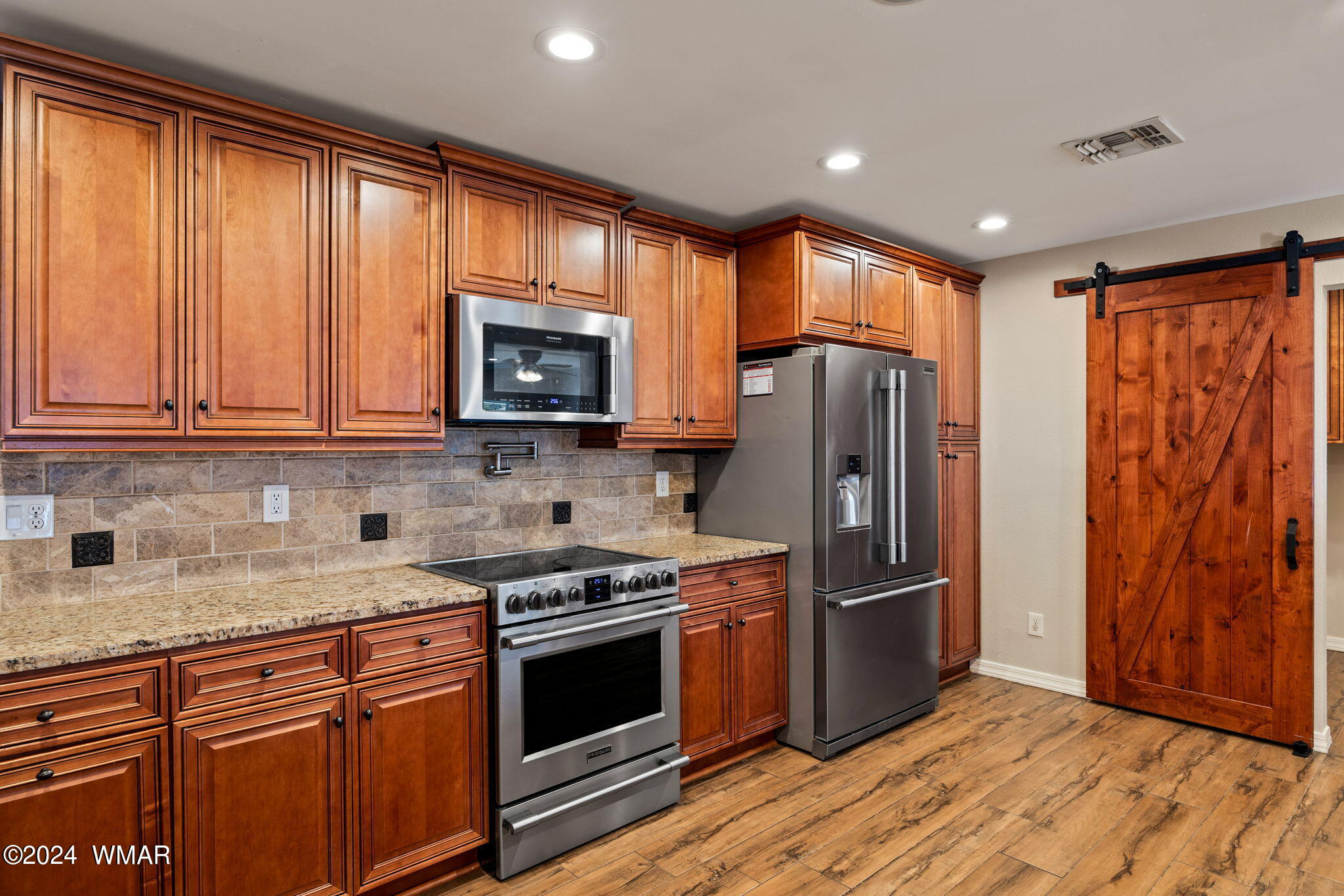 5327 W Paradise Lane