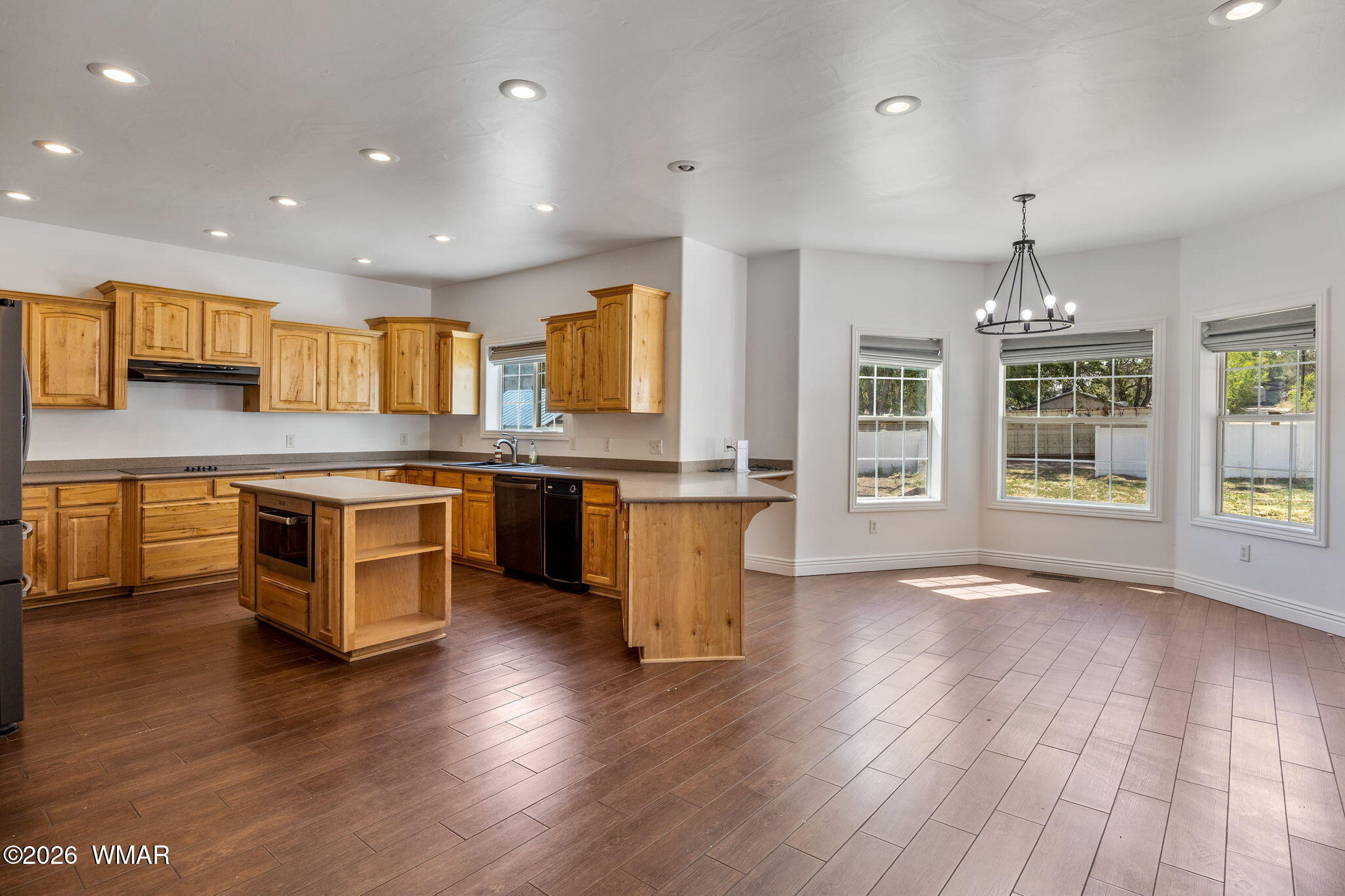 1821 Park View