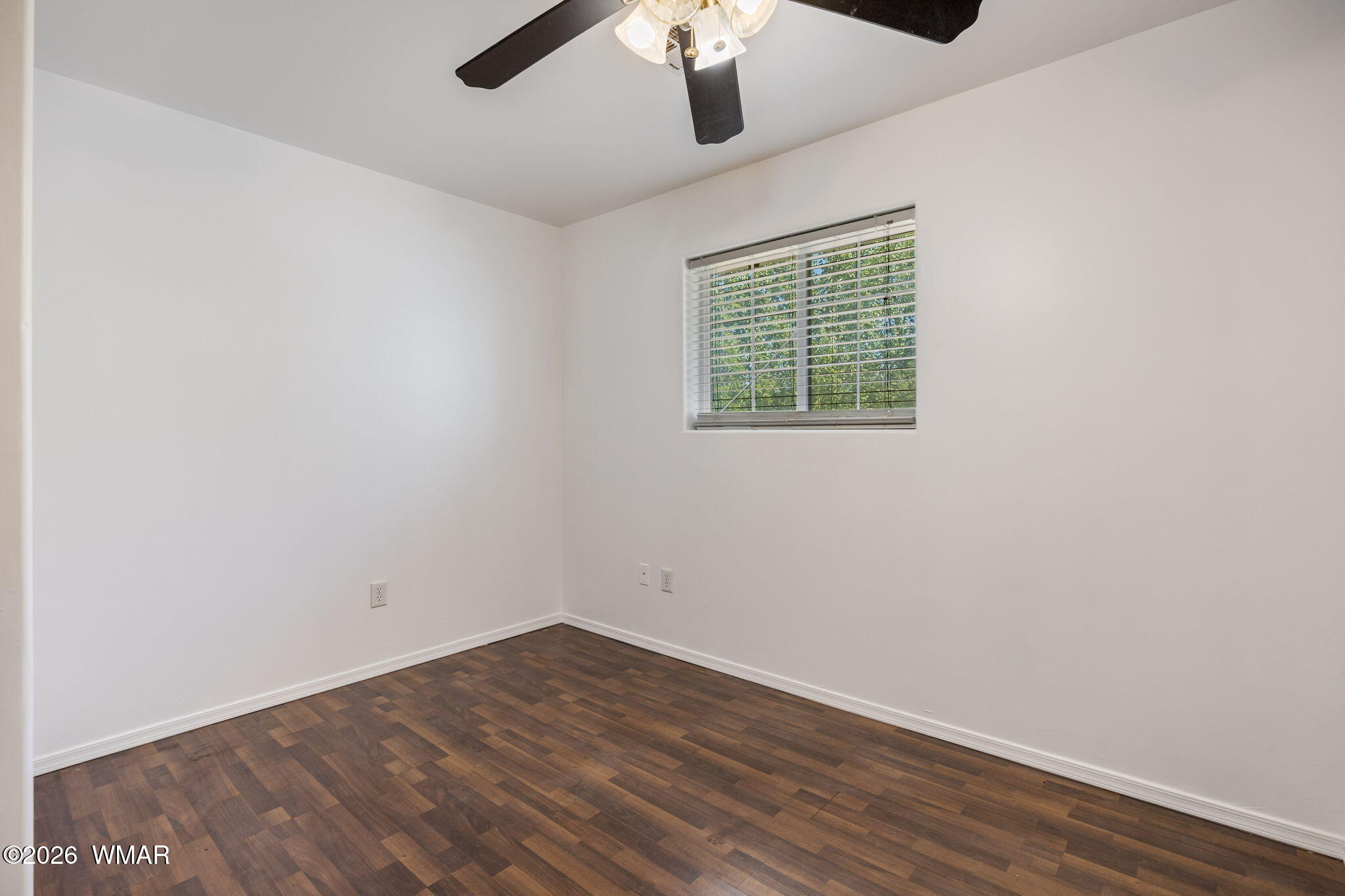 1821 Park View