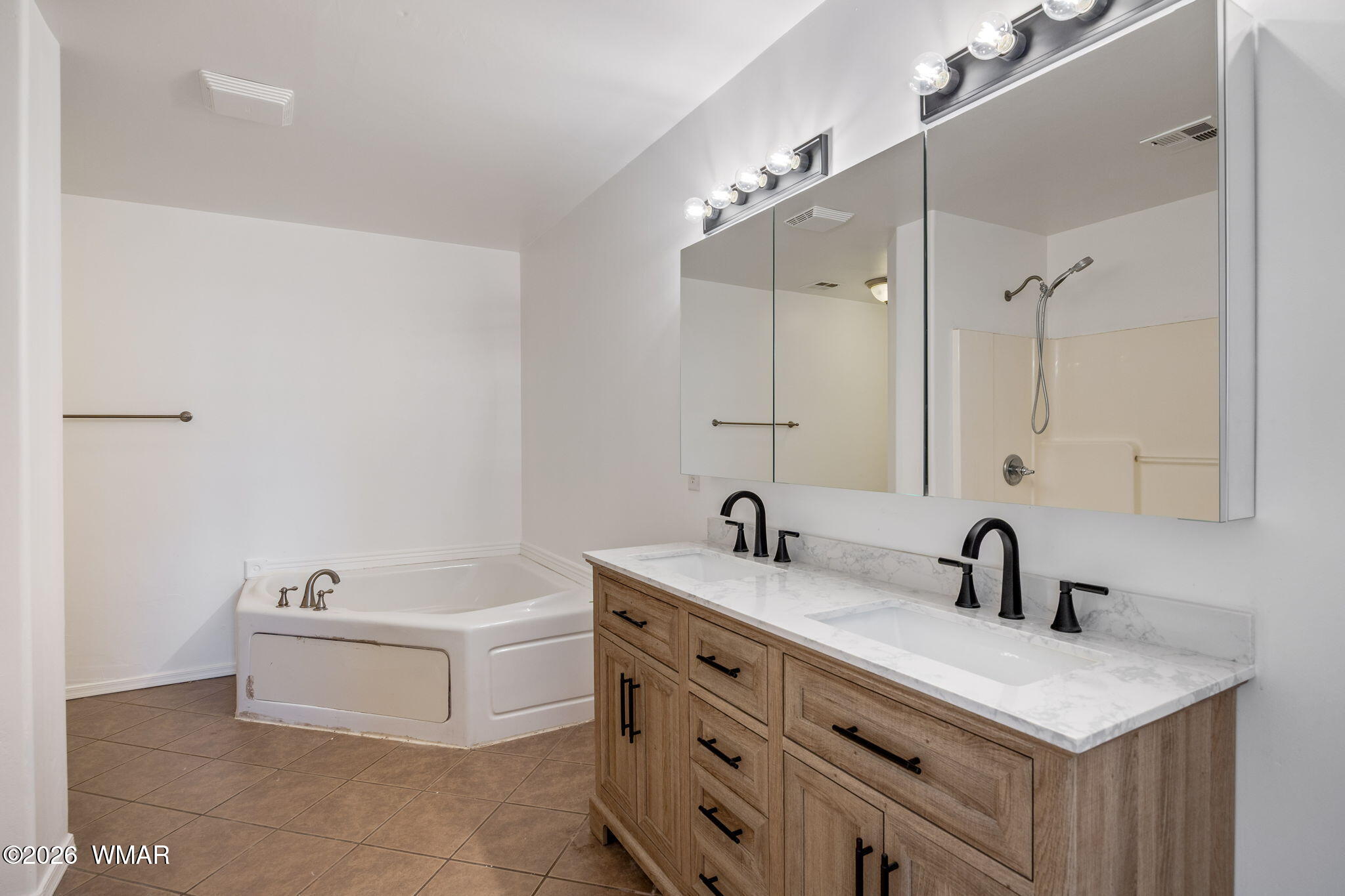 1821 Park View