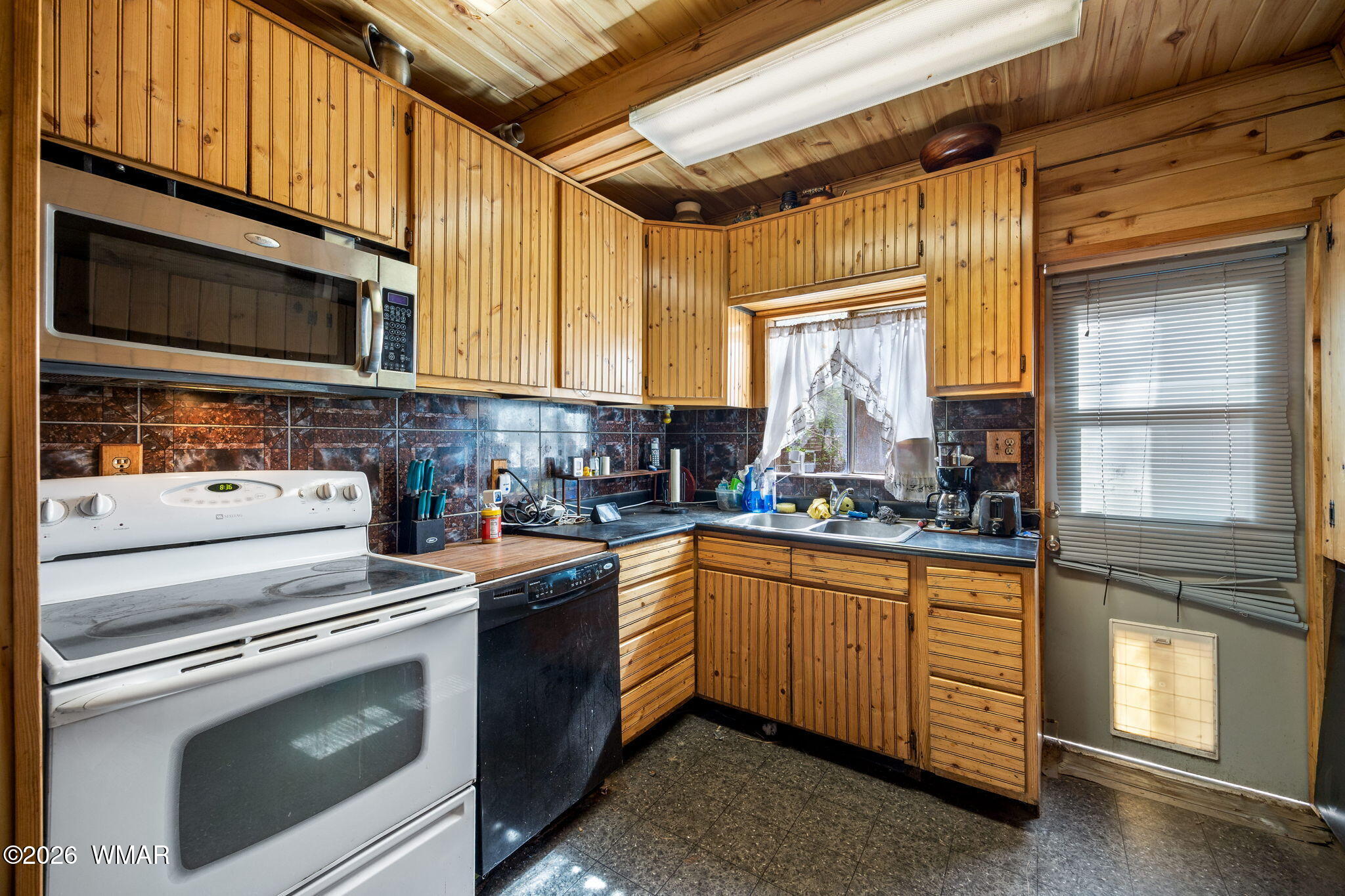 2861 Angel Trail