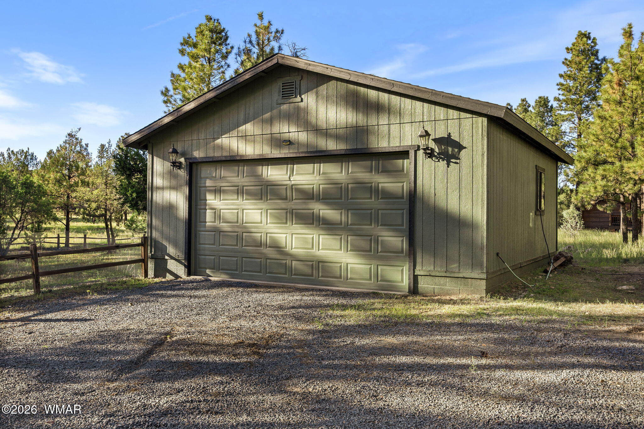 2224 Meadow Trail