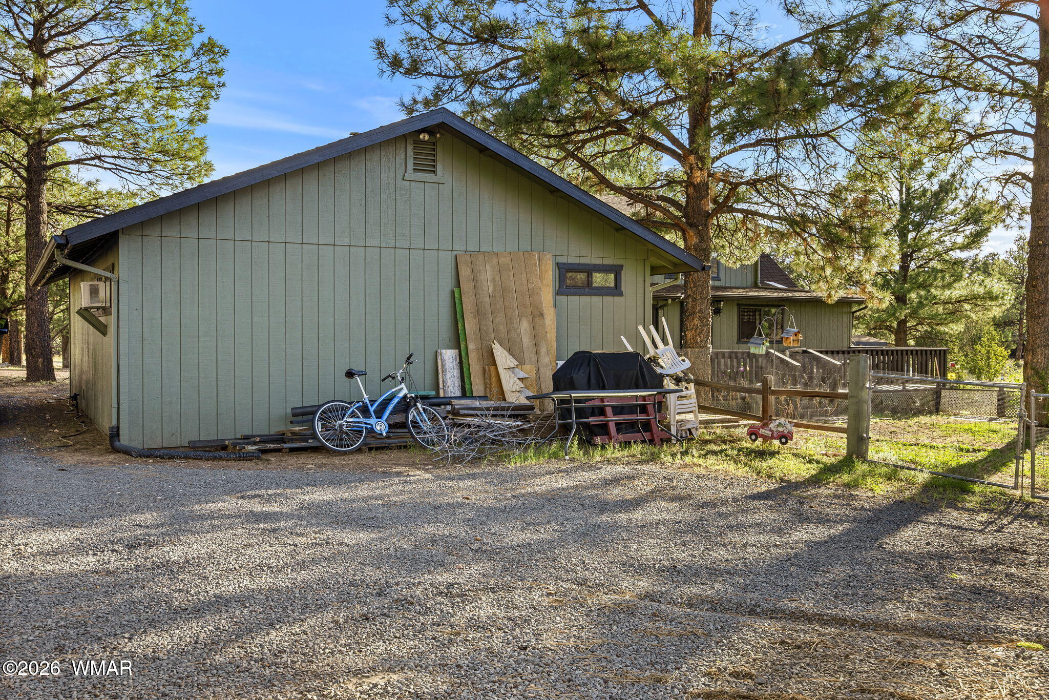 2224 Meadow Trail