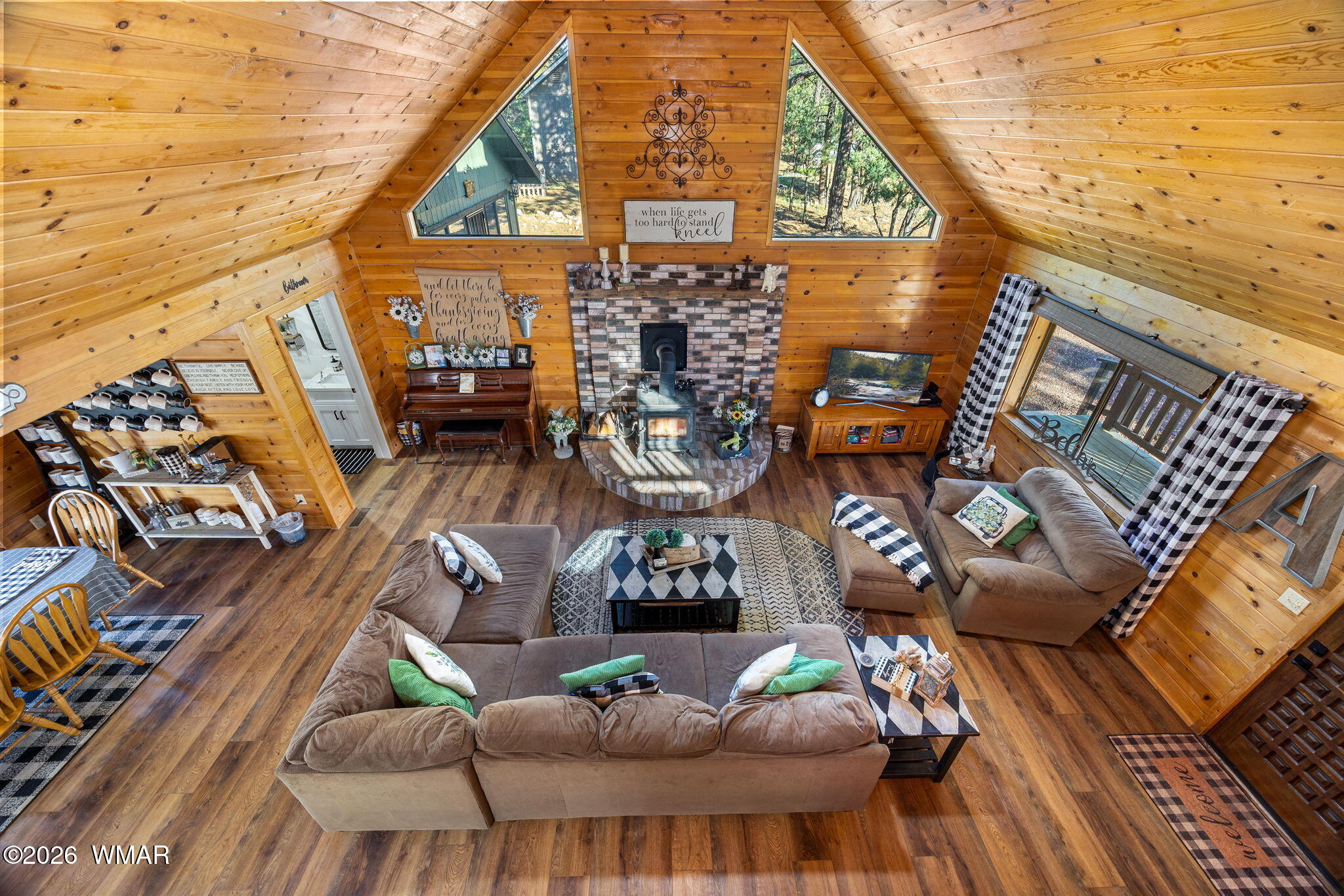 2224 Meadow Trail