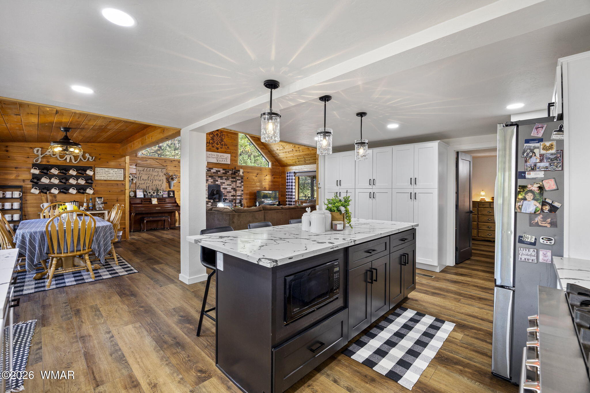2224 Meadow Trail