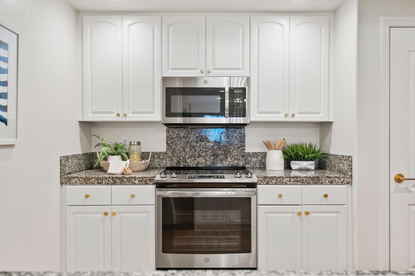 1 W Edith AVE D129
