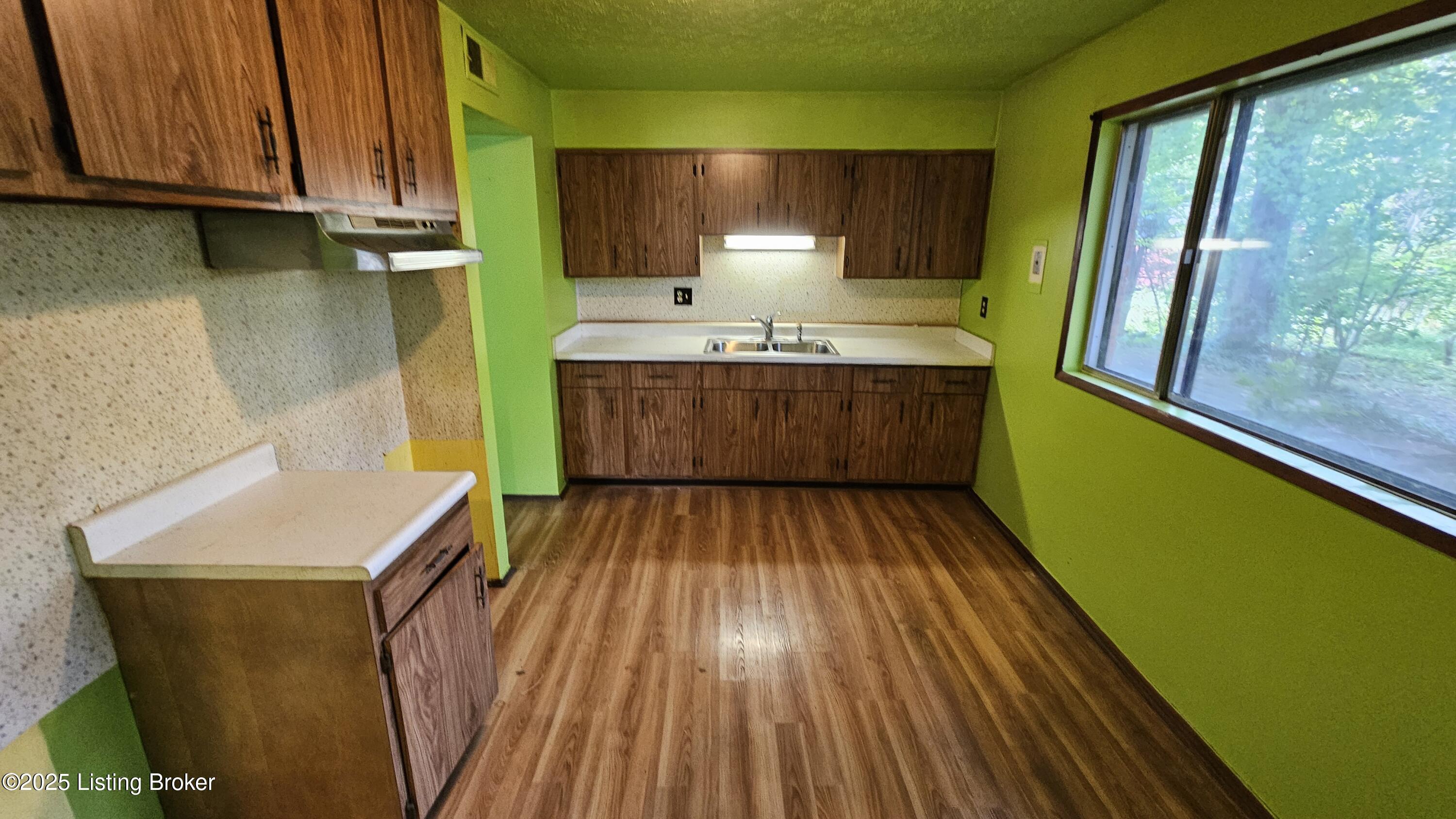 953 Spicewood Dr