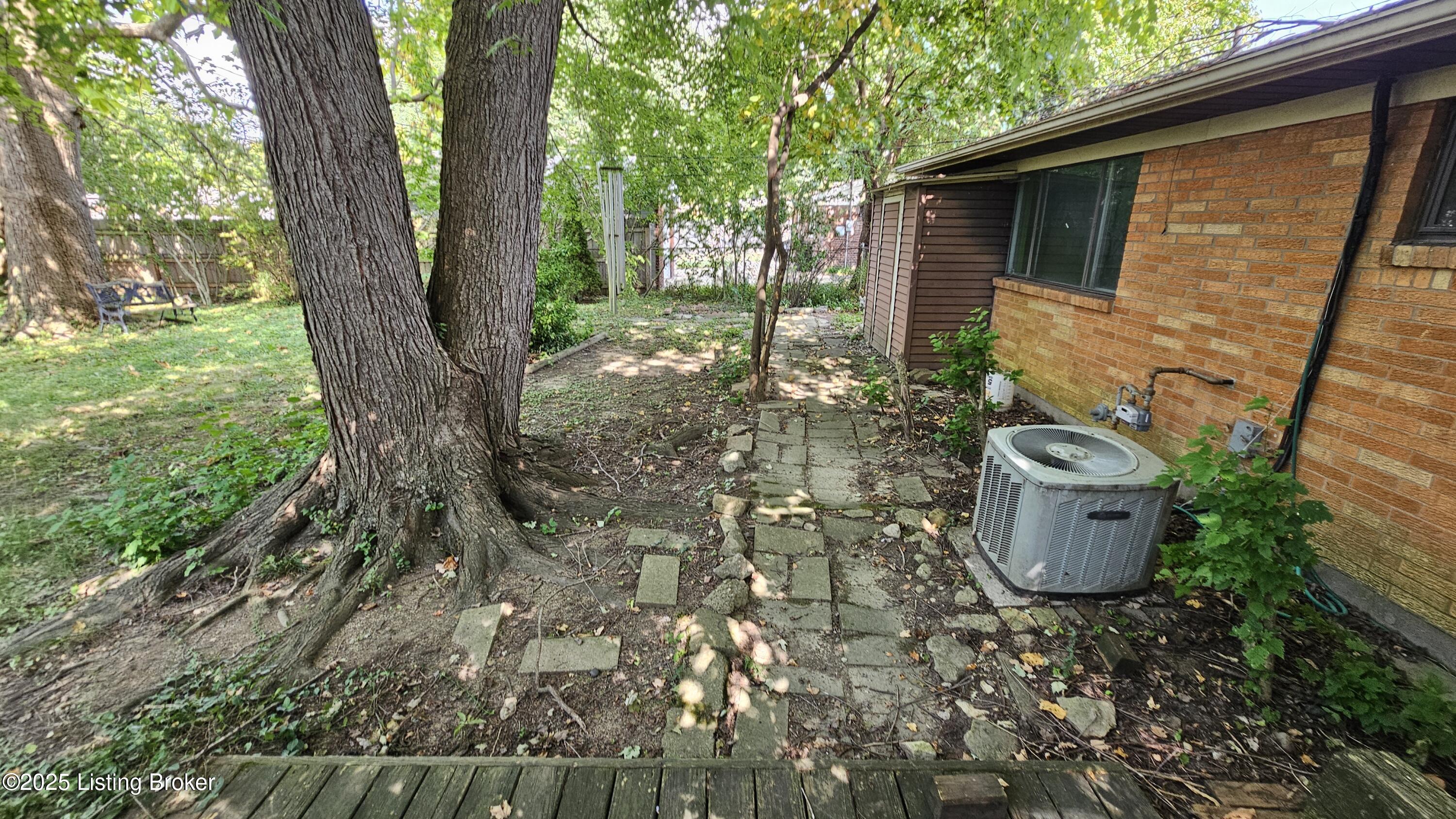 953 Spicewood Dr