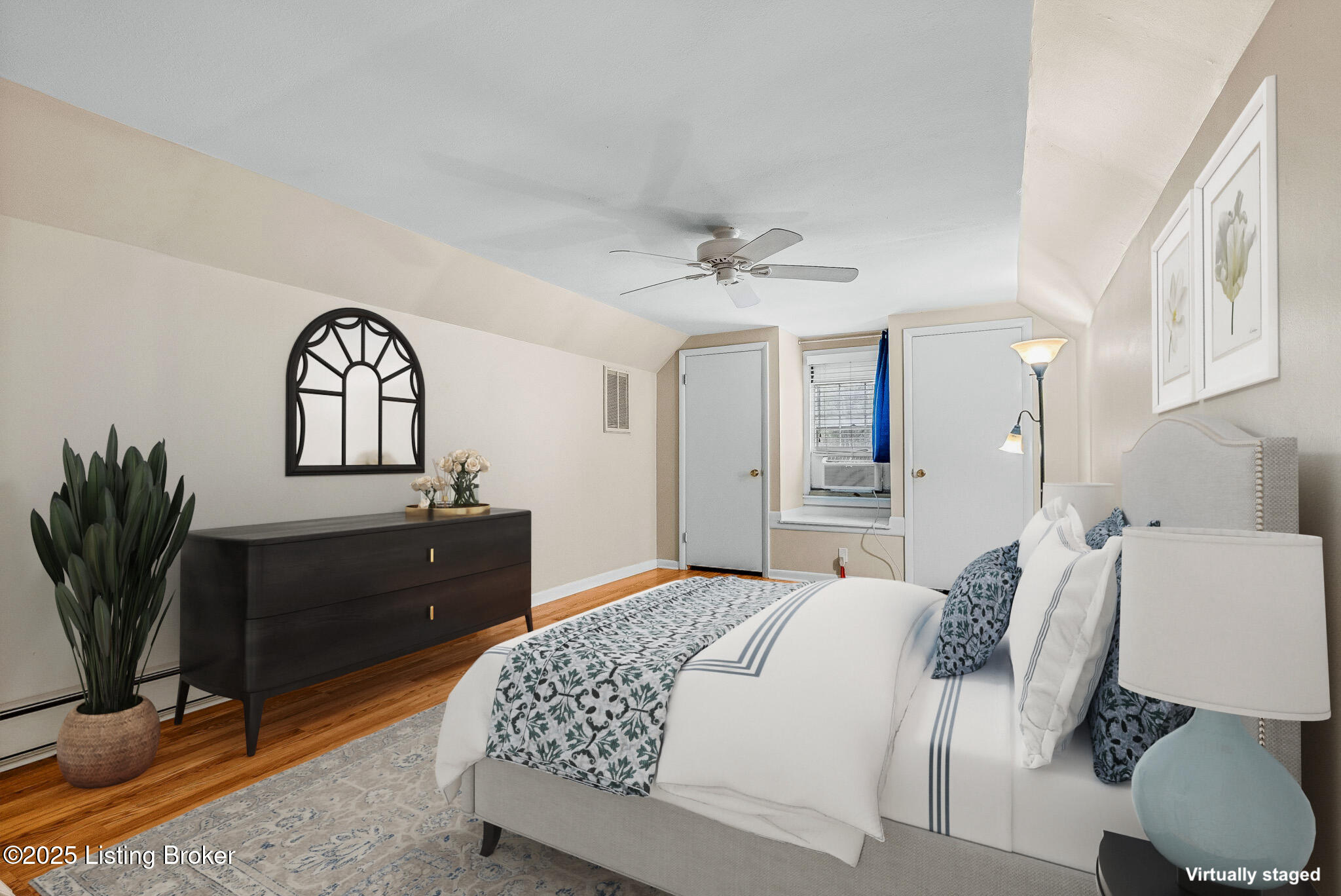 211 Forest Dr
