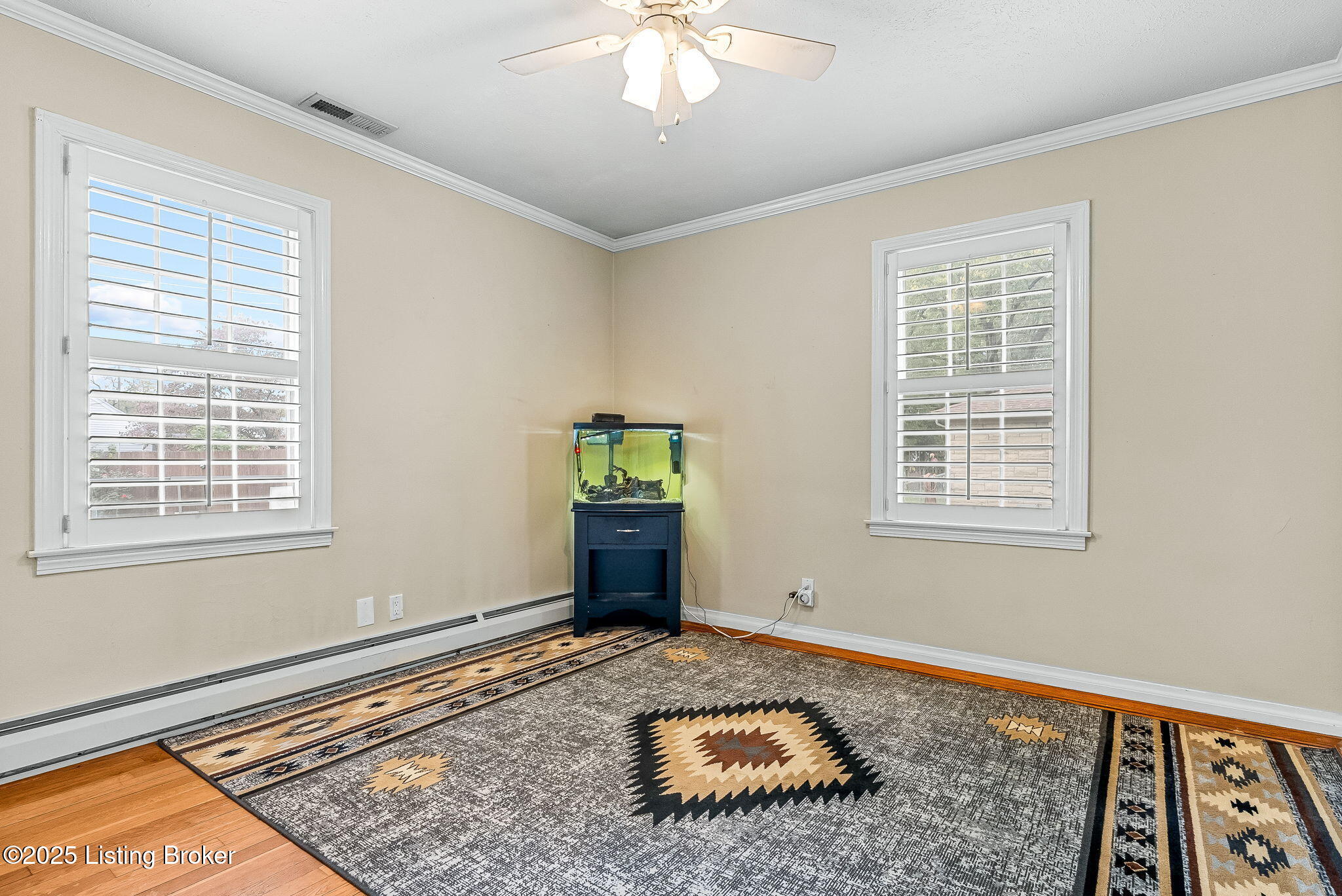 211 Forest Dr