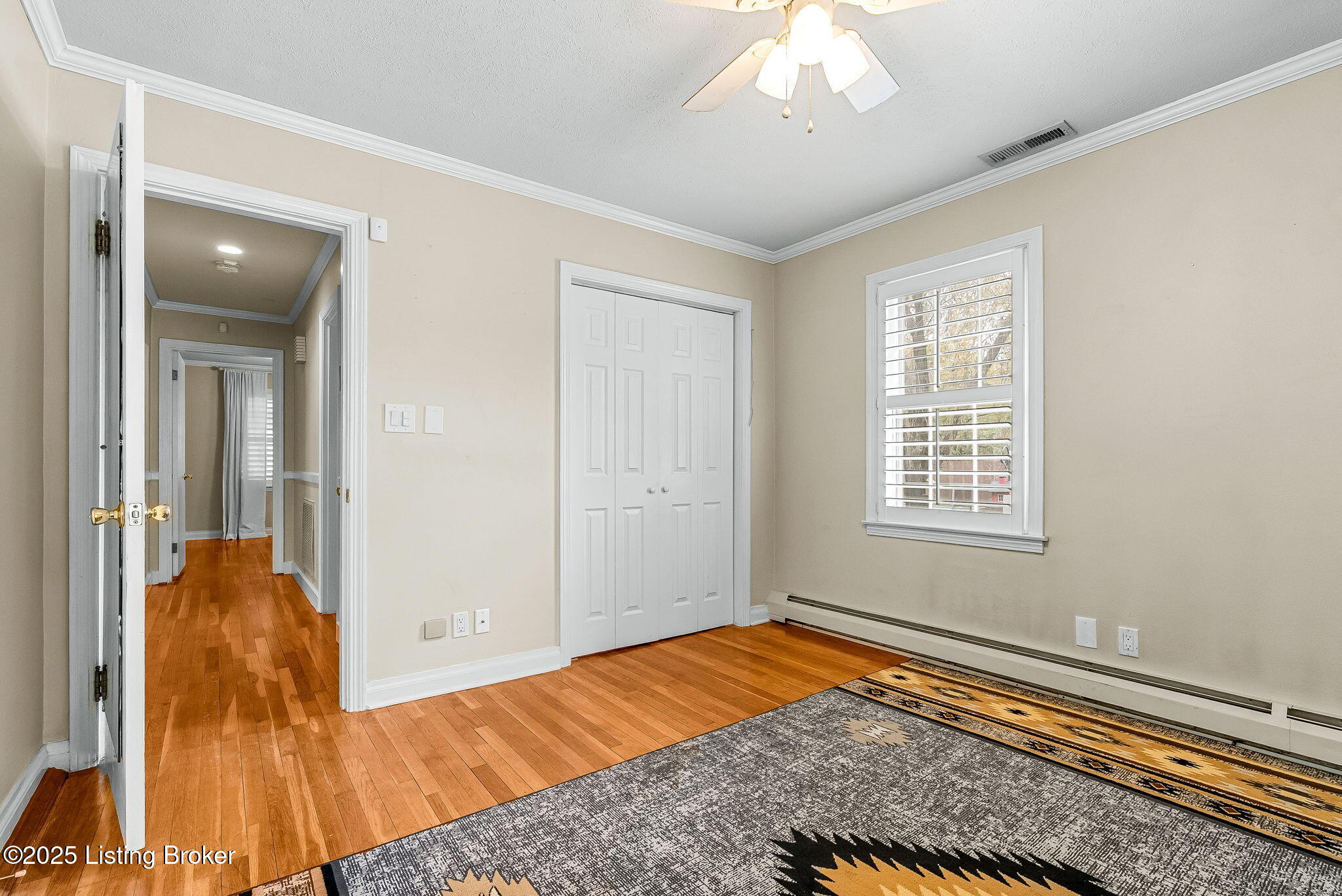 211 Forest Dr