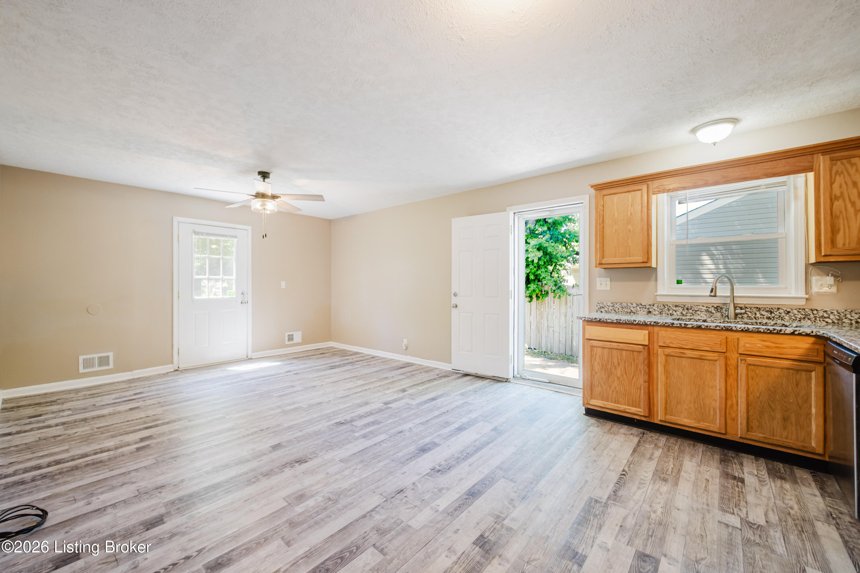 11414 Deham Dr
