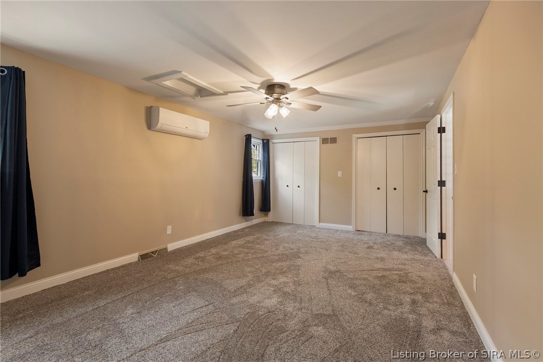 252 River Road W