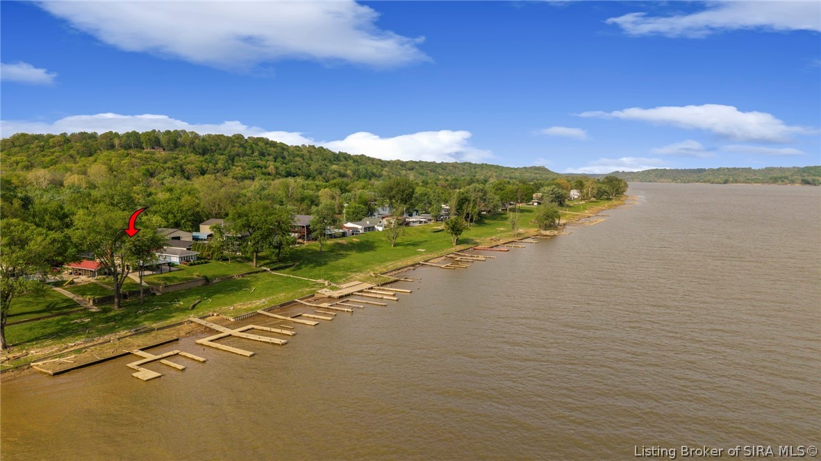 252 River Road W