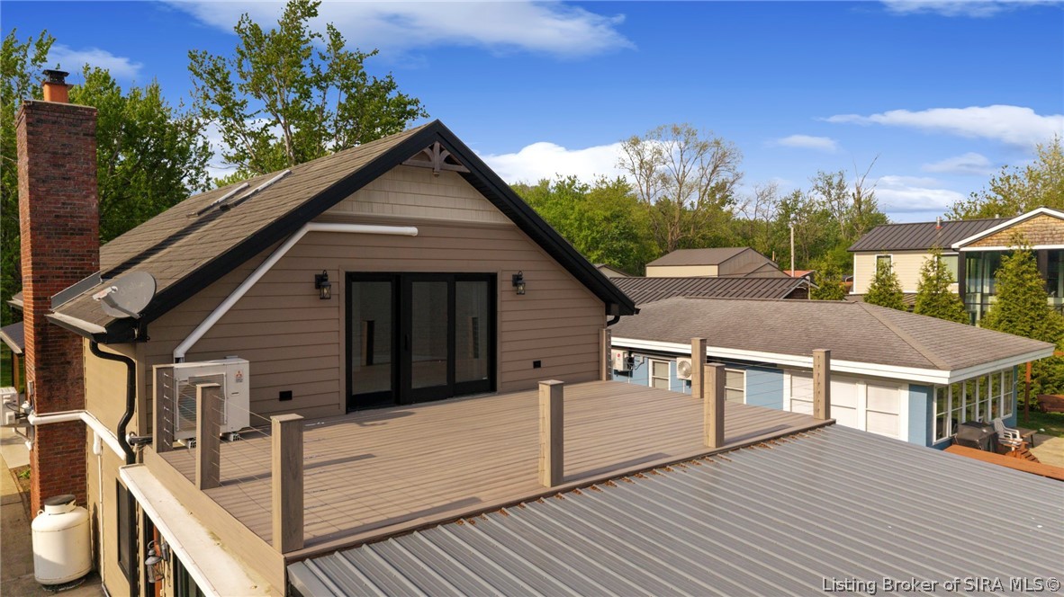 252 River Road W