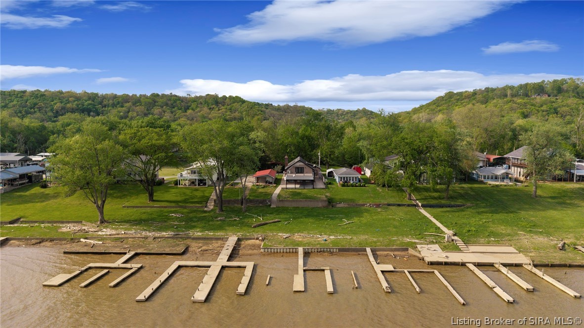 252 River Road W