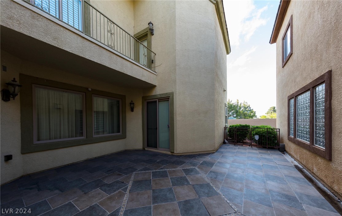 9236 Worsley Park Place