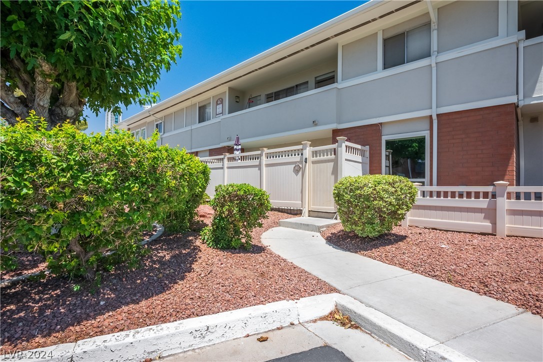 2838 Geary Place 4013