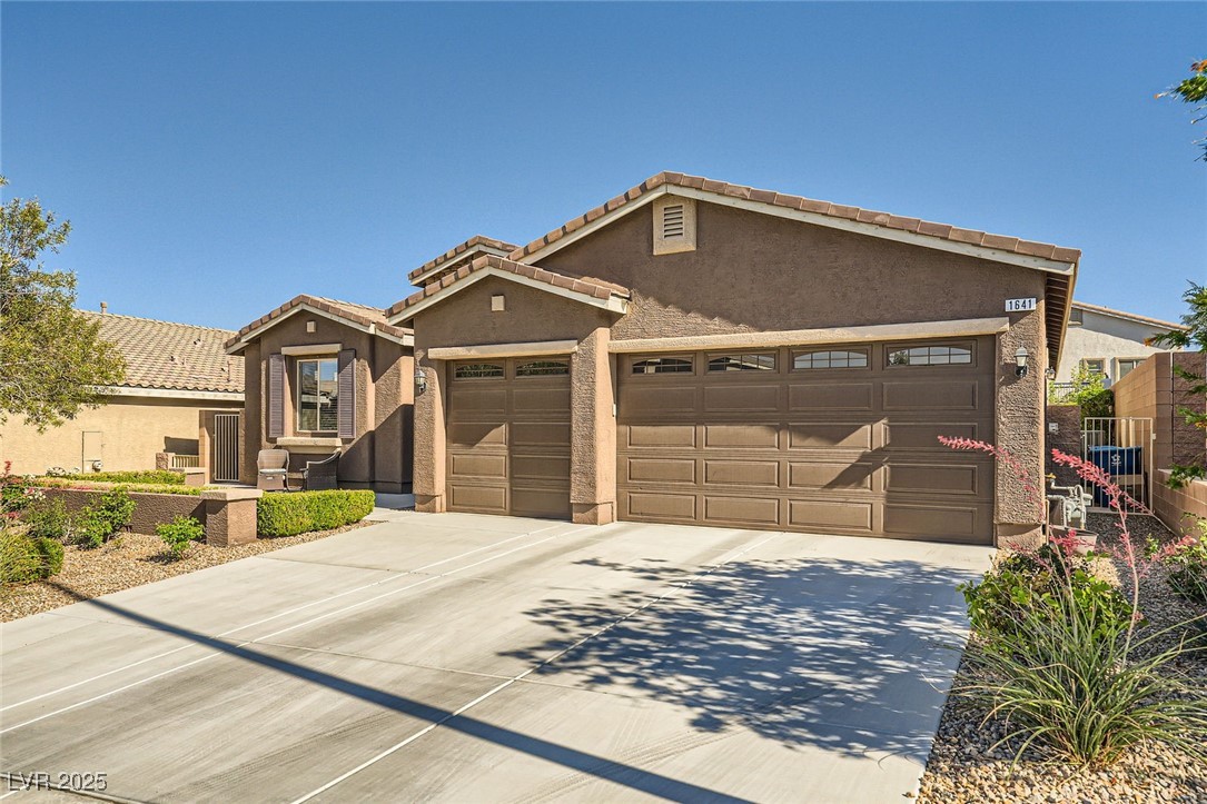 1641 Blue Cliffs Avenue