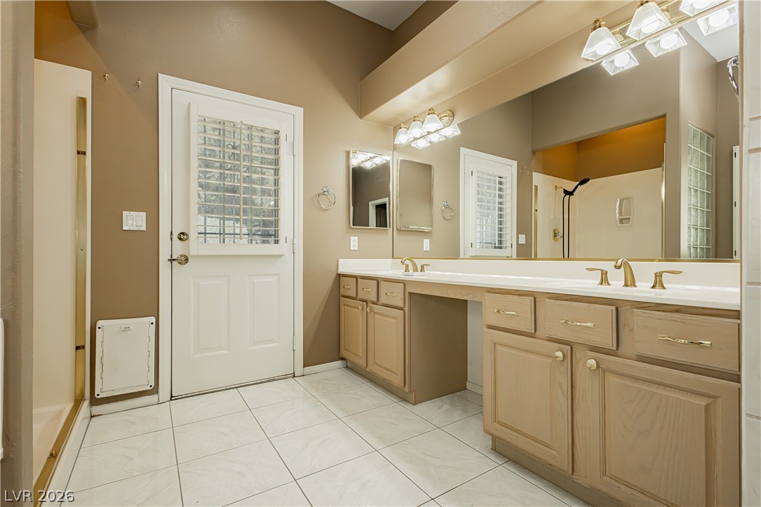 5104 Desert Lily Lane