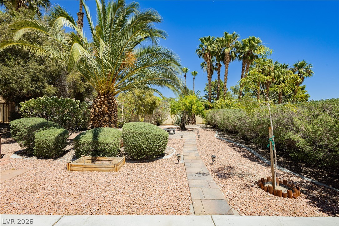 5104 Desert Lily Lane