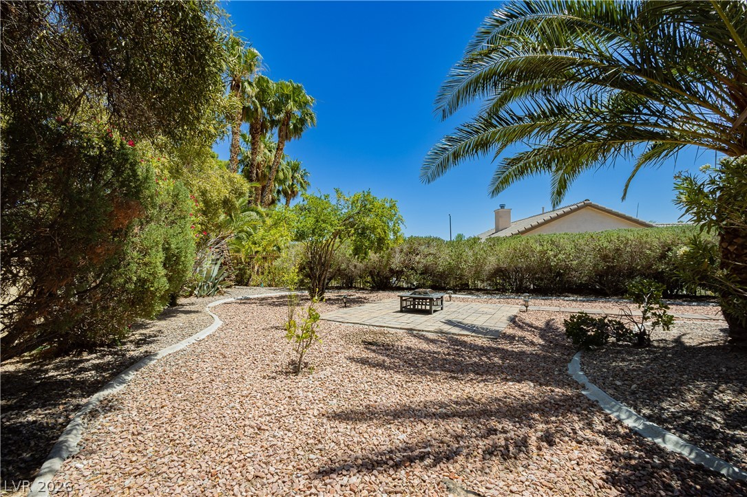 5104 Desert Lily Lane