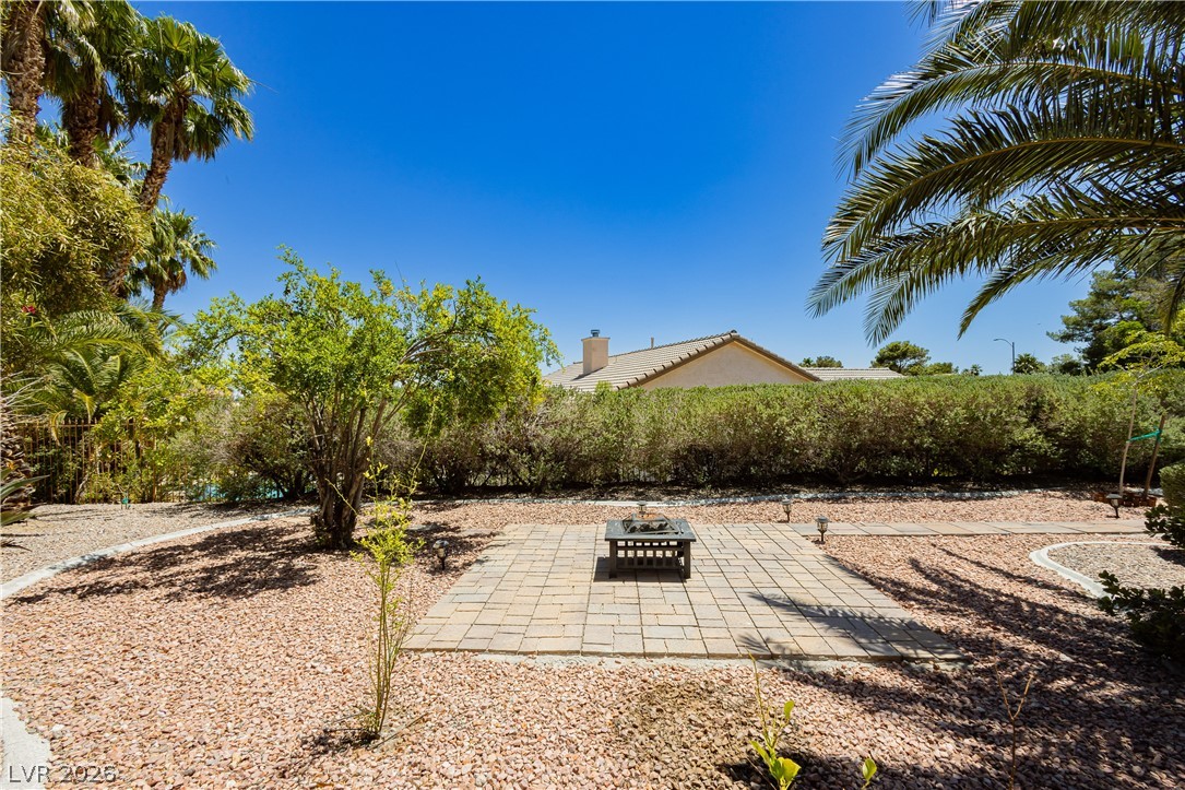 5104 Desert Lily Lane