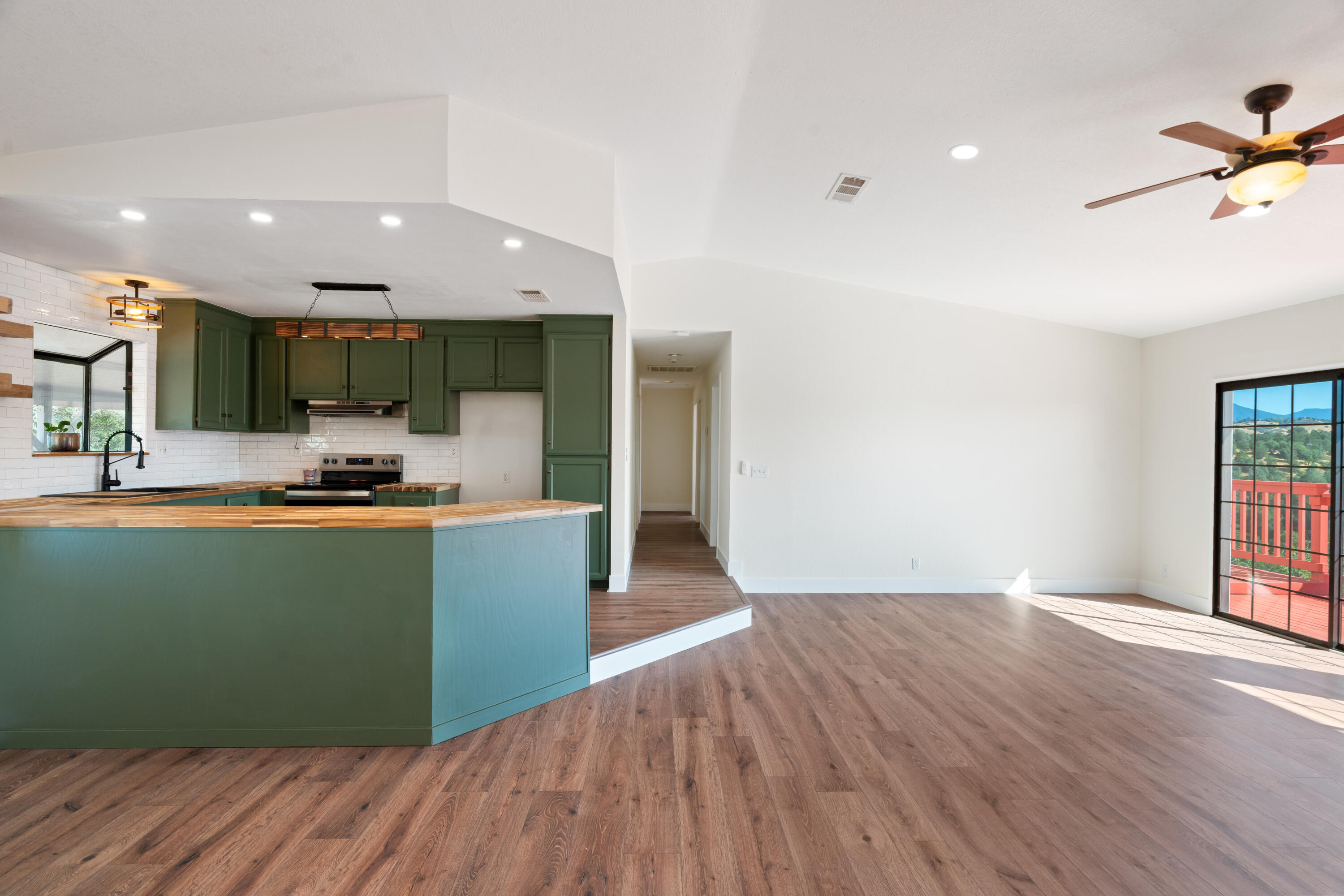 13213 Hidden Oaks Trail