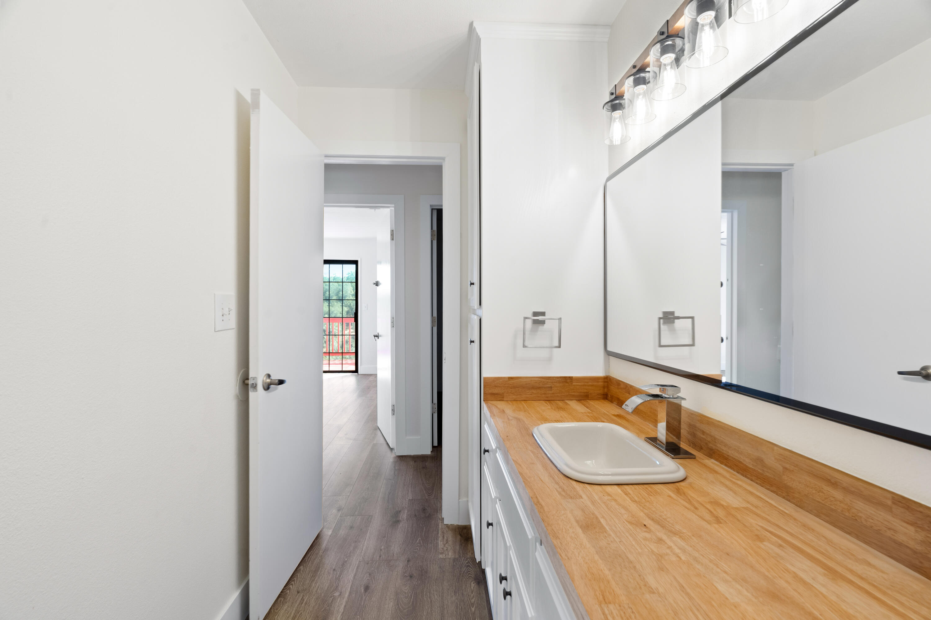 13213 Hidden Oaks Trail