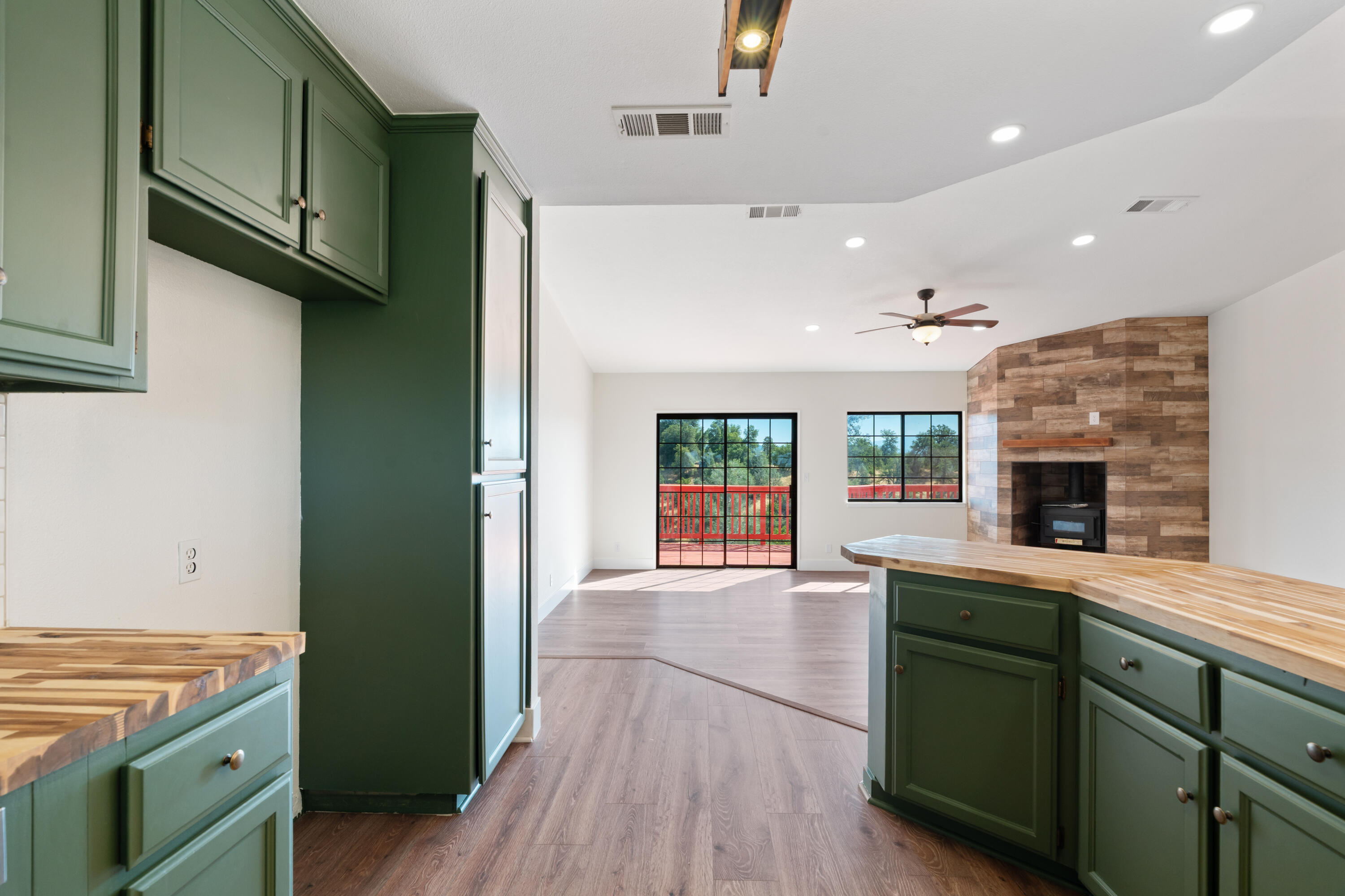 13213 Hidden Oaks Trail