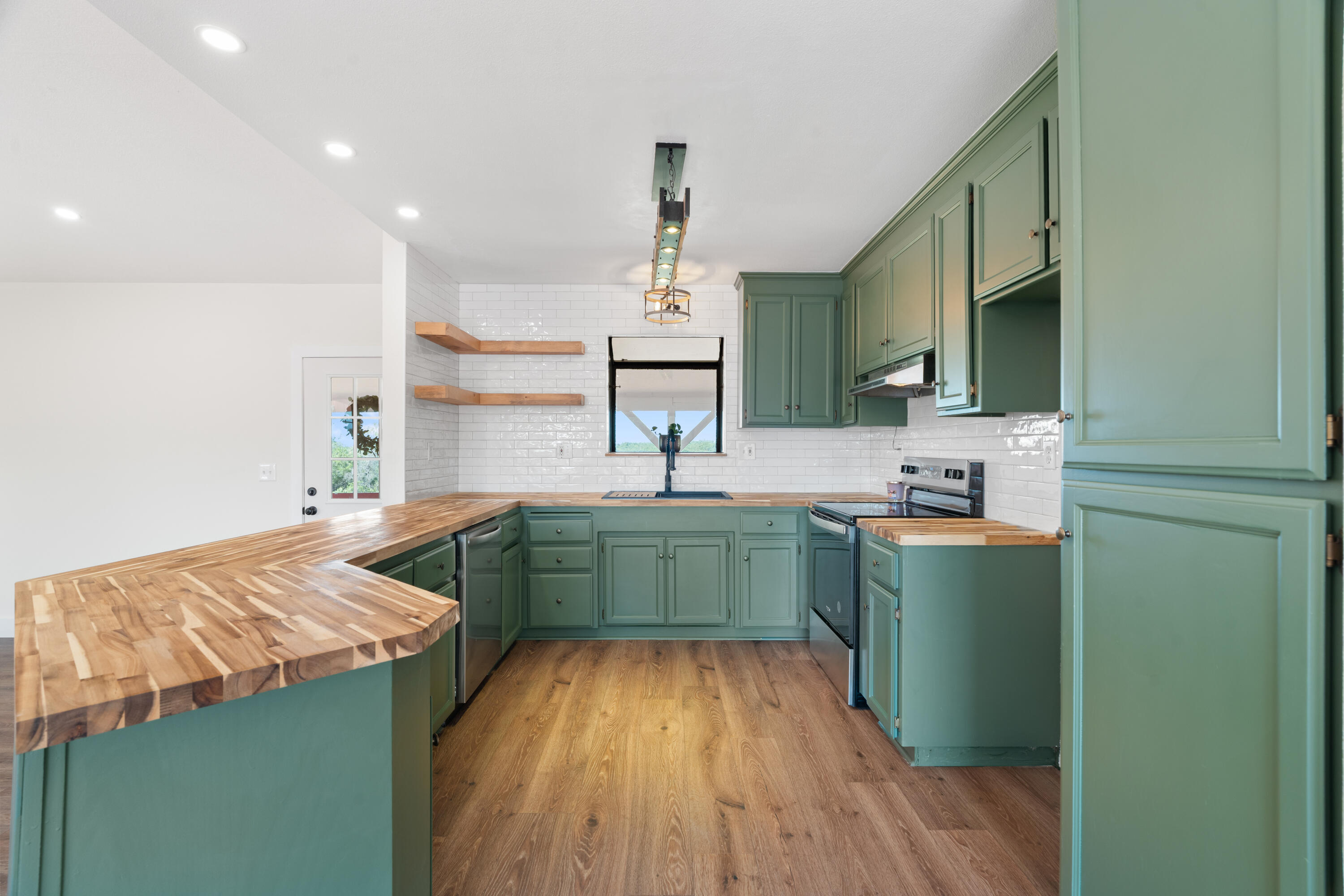 13213 Hidden Oaks Trail