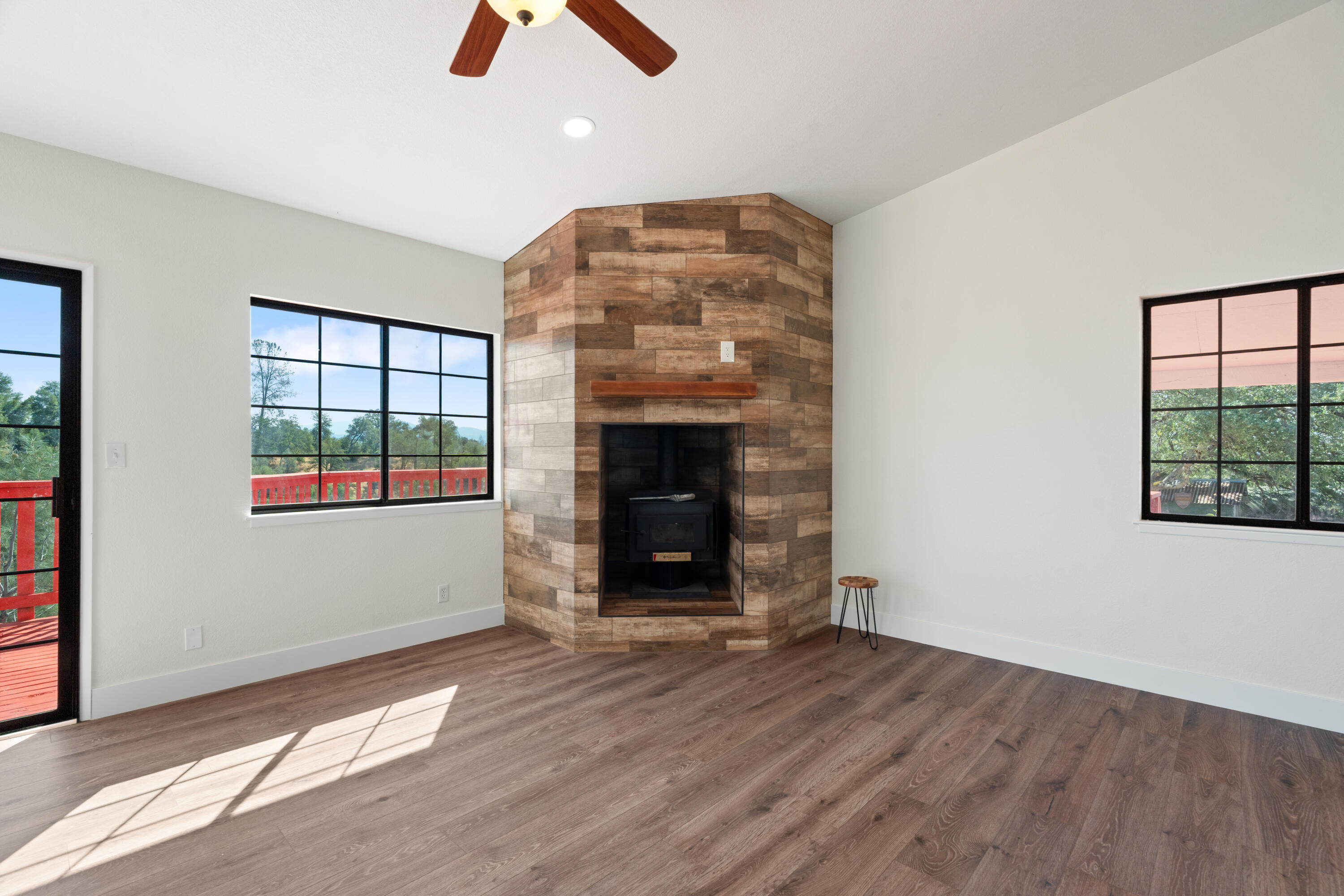 13213 Hidden Oaks Trail
