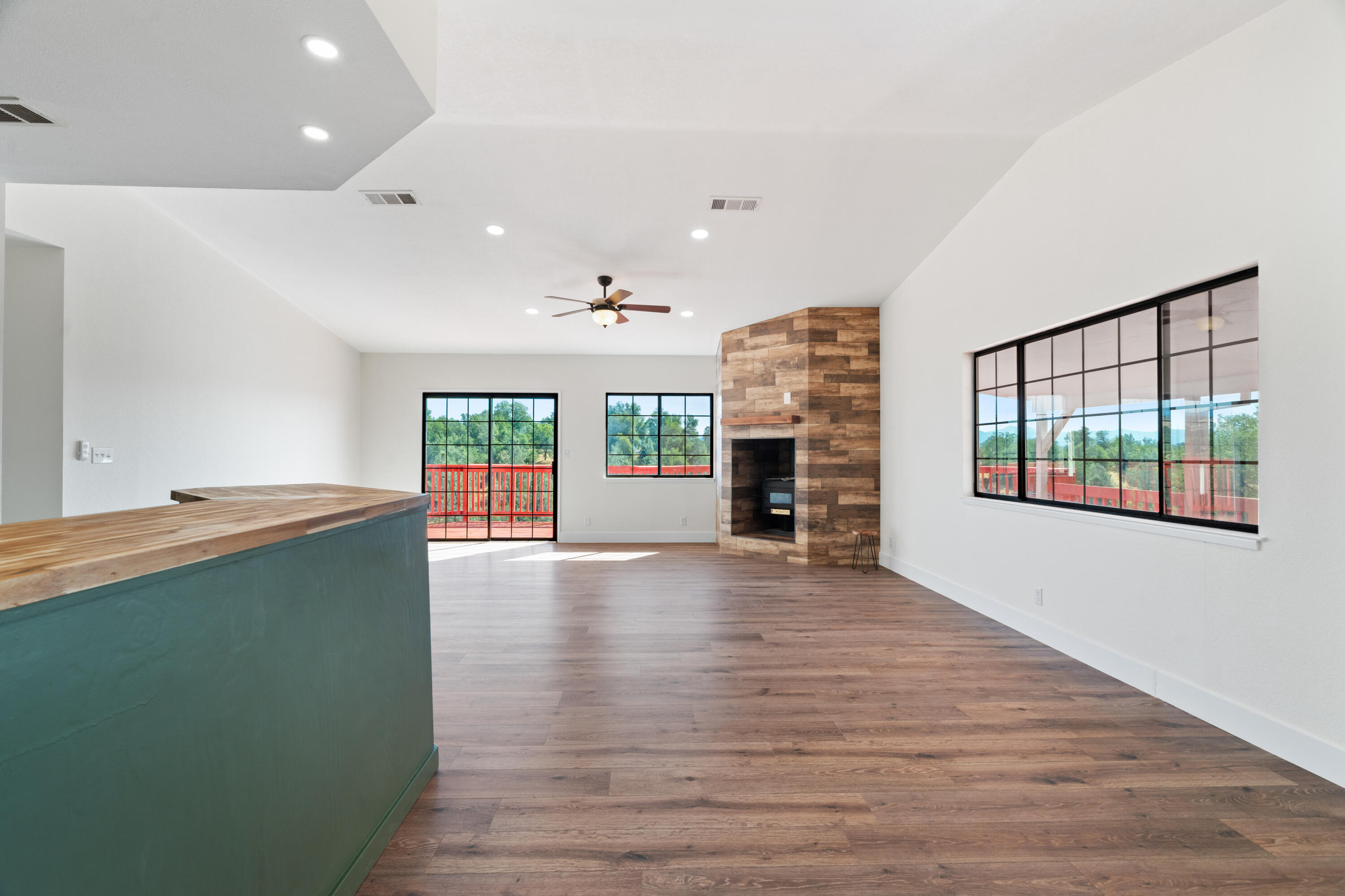 13213 Hidden Oaks Trail