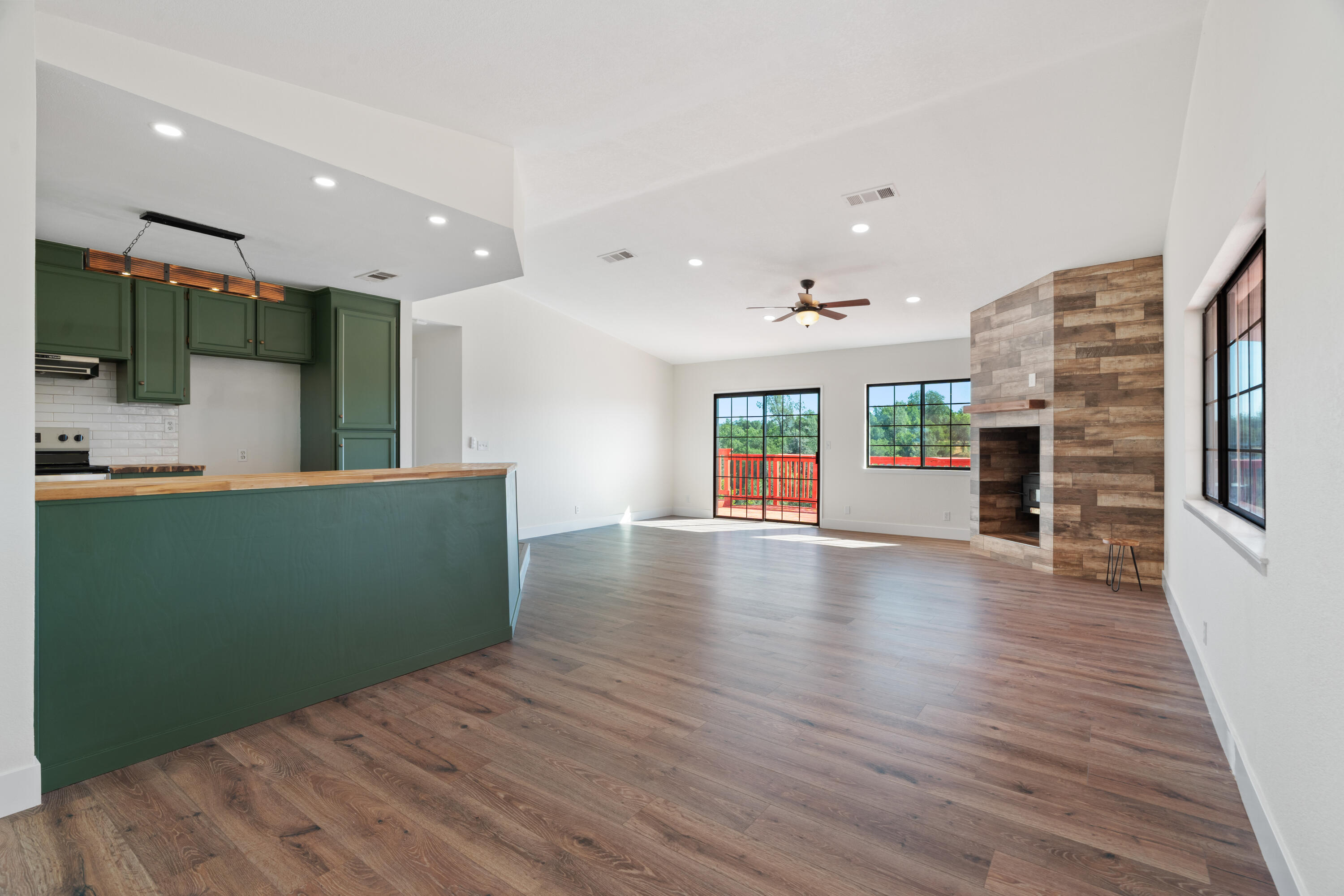 13213 Hidden Oaks Trail