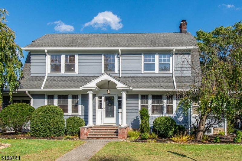 33 Newark Pompton Tpke