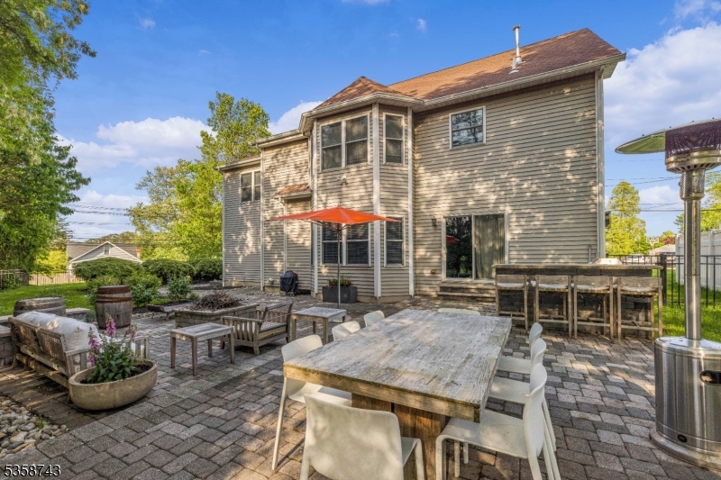 9 Summit Ave