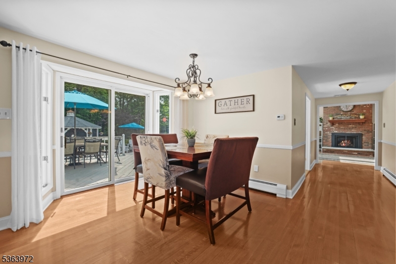 8 Fieldstone Dr