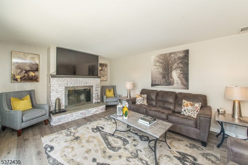 93 Mountain Heights Ave