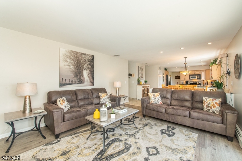 93 Mountain Heights Ave